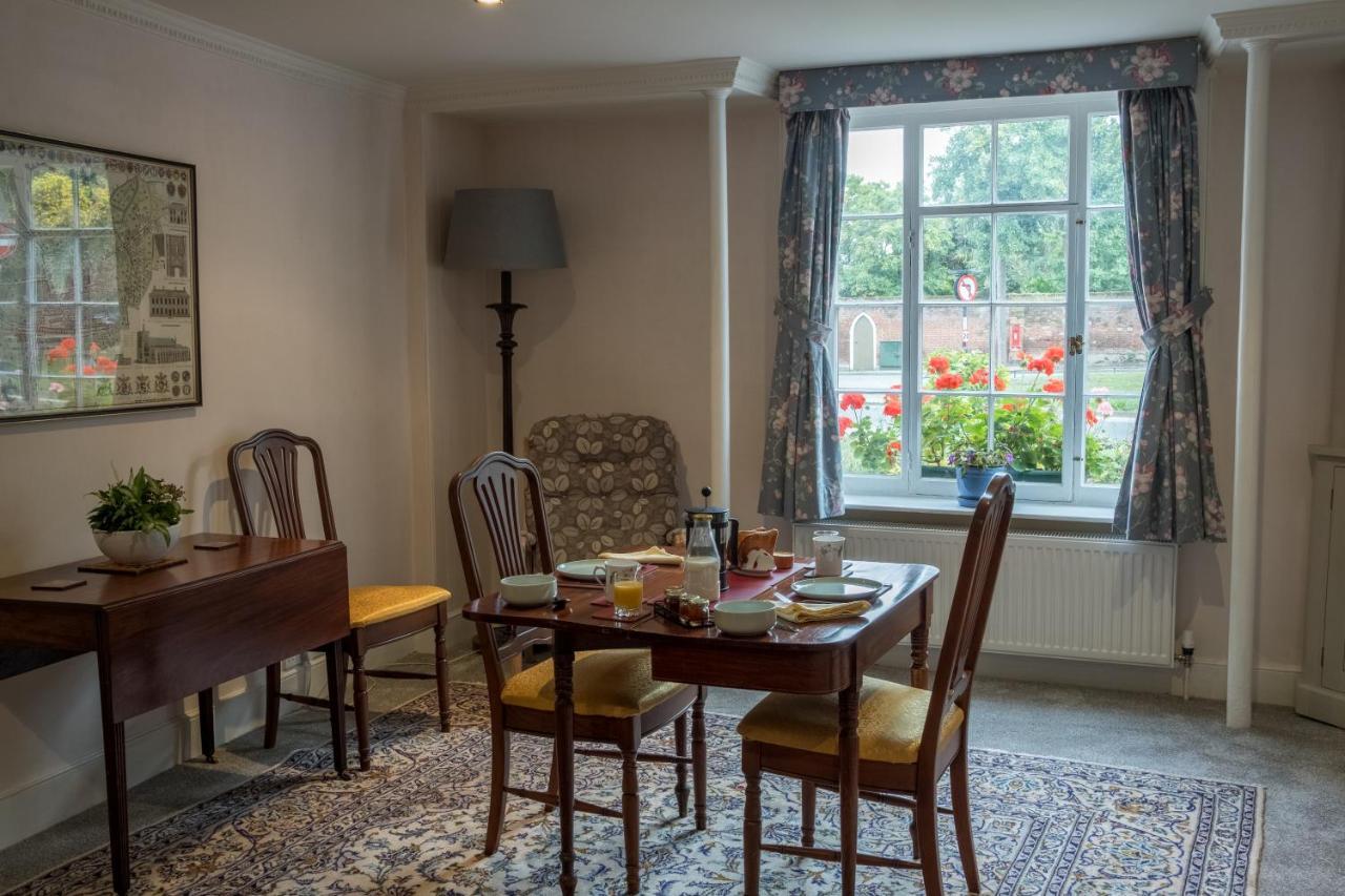 St Mary'S Bed & Breakfast Bury St. Edmunds Экстерьер фото